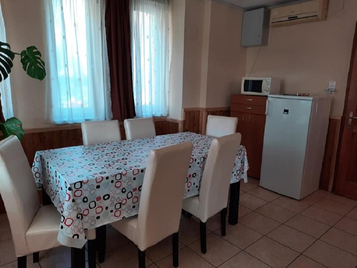 Ponty-Poronty Vendeghaz Hotel Nagybaracska Eksteriør billede