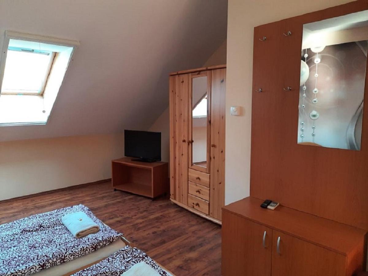 Ponty-Poronty Vendeghaz Hotel Nagybaracska Eksteriør billede